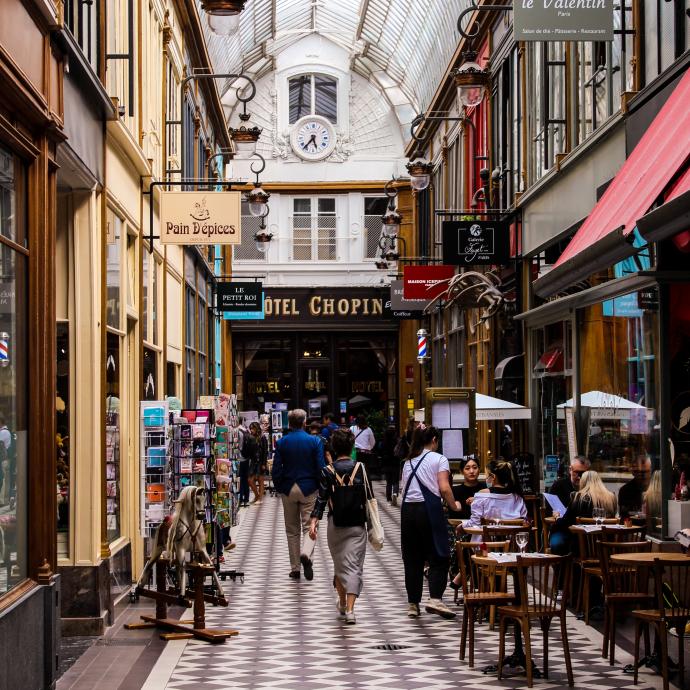 Shopping and visits in the Passage Jouffroy